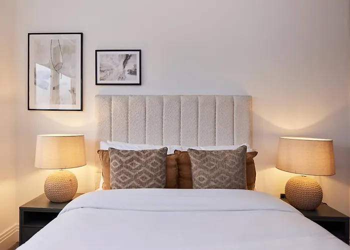 The Harlesden Escape - Spacious 3Bdr Flat With Balcony
